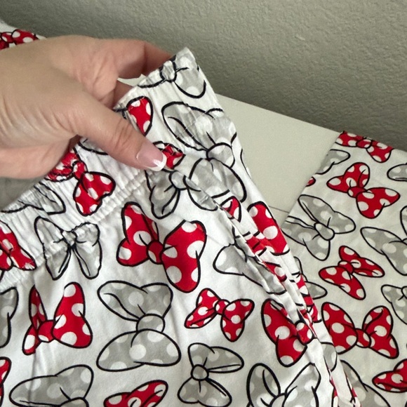 Women’s Minnie Mouse Pajamas with Red and Gray Bow Print - Picture 5 of 8